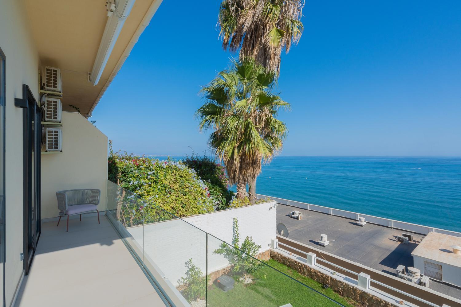 Private 250Sqm Garden Duplex, Jacuzzi, Cinema, Sea View Escape Lägenhet Torremolinos Exteriör bild