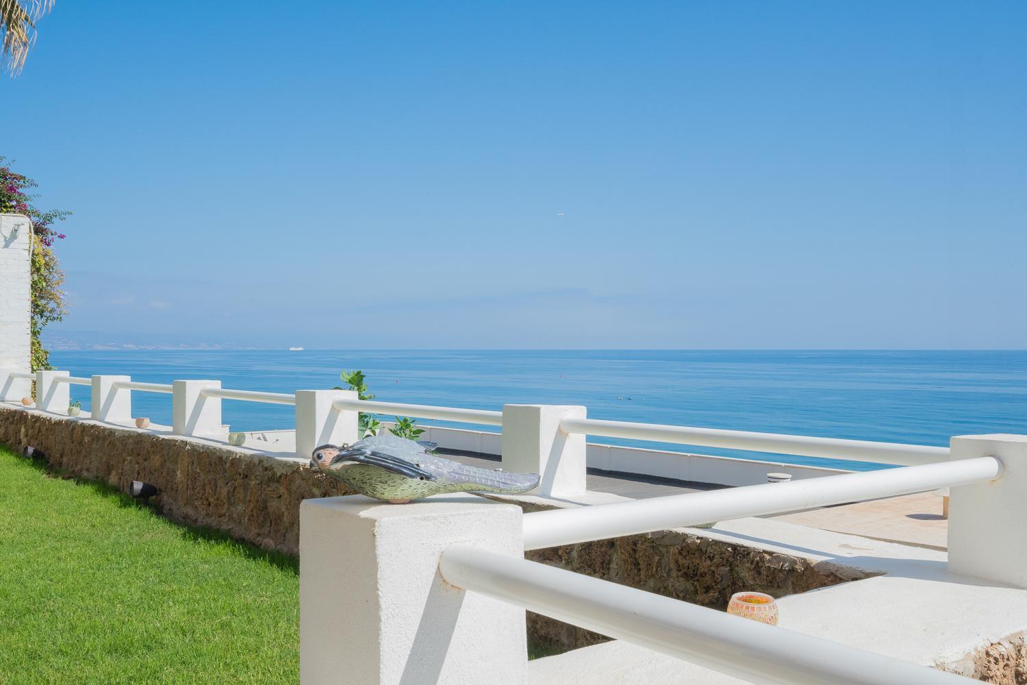 Private 250Sqm Garden Duplex, Jacuzzi, Cinema, Sea View Escape Lägenhet Torremolinos Exteriör bild