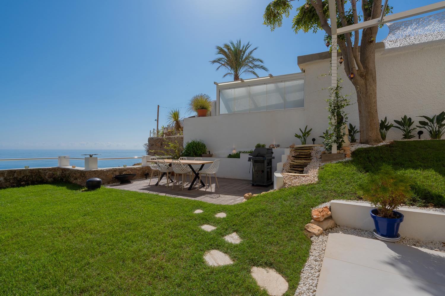 Private 250Sqm Garden Duplex, Jacuzzi, Cinema, Sea View Escape Lägenhet Torremolinos Exteriör bild