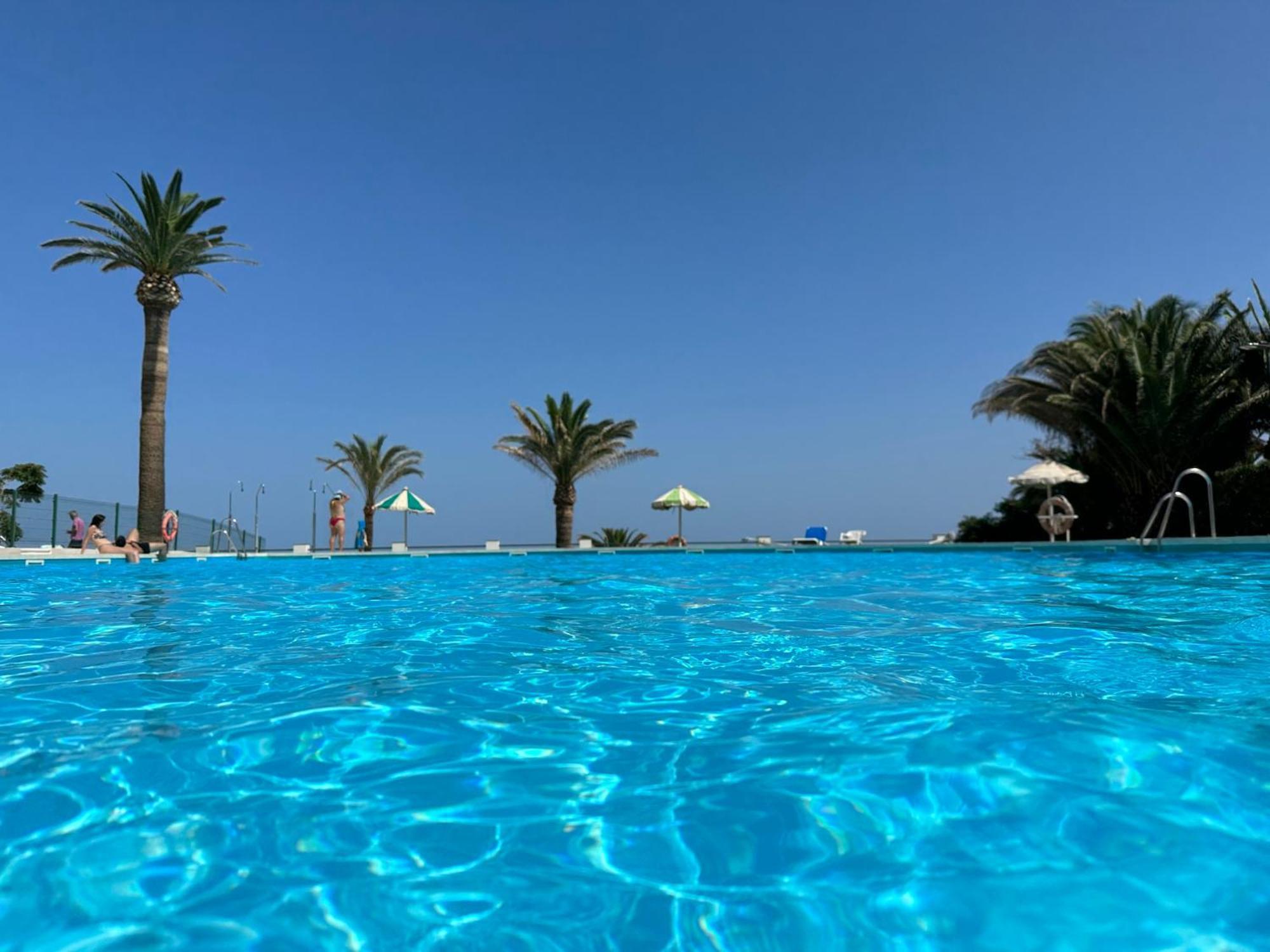 Private 250Sqm Garden Duplex, Jacuzzi, Cinema, Sea View Escape Lägenhet Torremolinos Exteriör bild